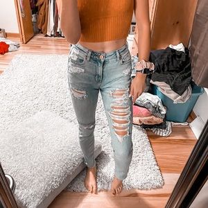 American Eagle Mom jeans!!